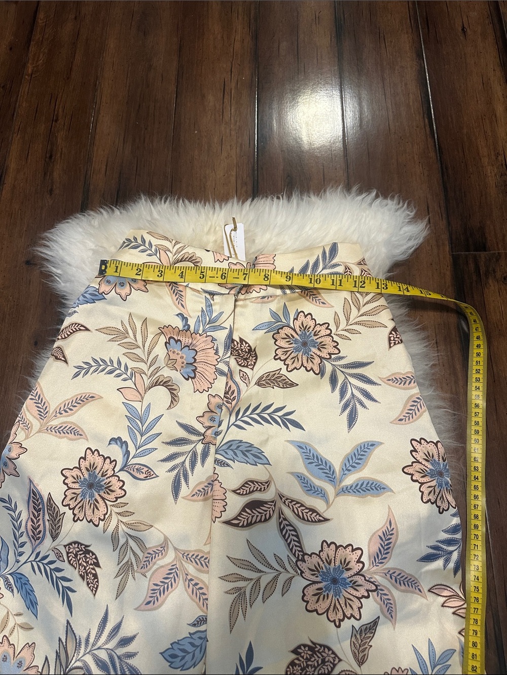 NWT satin pants - Picture 10 of 14